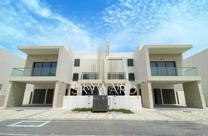 Villa - 4 Bedrooms - 5 Bathrooms for sale in The Cedars - Yas Acres - Yas Island - Abu Dhabi