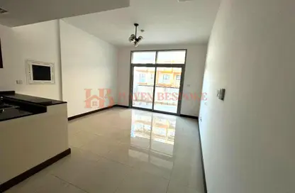 شقة - غرفة نوم - 2 حمامات للبيع في فيلا بيرا - منطقة 15 - قرية الجميرا سركل - دبي