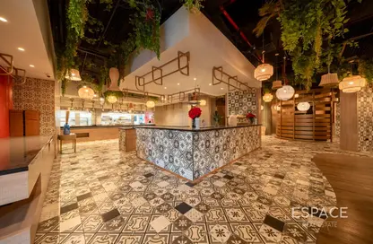 محل - استوديو للايجار في برج ساس - الخليج التجاري - دبي