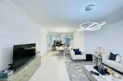 شقة - 2 غرف نوم - 3 حمامات للايجار في المطارد - العين شقة - 2 غرف نوم - 3 حمامات للايجار في المطارد - العين