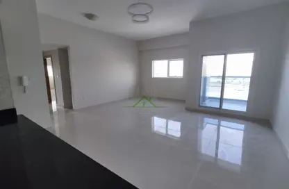شقة - 2 غرف نوم - 3 حمامات للايجار في بروفايل ريزيدنس - مدينة دبي الرياضية - دبي