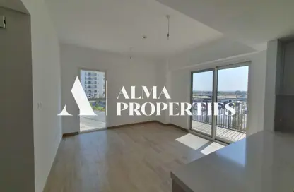 Apartment - 3 Bedrooms - 4 Bathrooms for rent in Waters Edge - Yas Island - Abu Dhabi