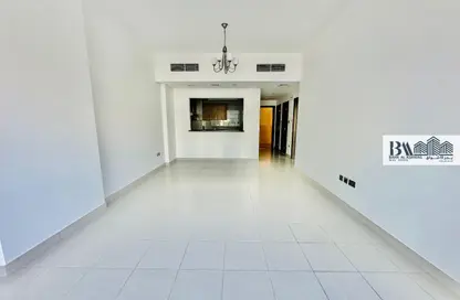 Apartment - 1 Bedroom - 2 Bathrooms for rent in Al Muteena - Deira - Dubai