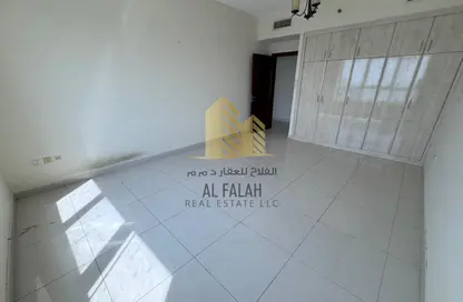 شقة - 3 غرف نوم - 4 حمامات للايجار في شارع التعاون - التعاون - الشارقة