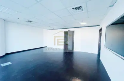 Empty Room image for: Office Space - Studio for rent in The Metropolis - Business Bay - Dubai, Image 1