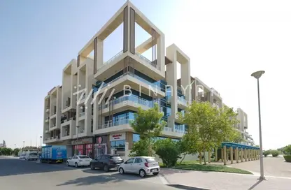 Apartment - 2 Bedrooms - 3 Bathrooms for sale in La Residence - Jumeirah Village Triangle - Dubai