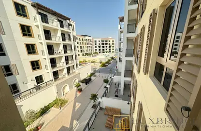 Outdoor Building image for: Apartment - 2 Bedrooms - 3 Bathrooms for sale in La Rive - La Mer - Jumeirah - Dubai, Image 1