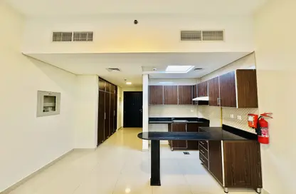 Apartment - Studio - 1 Bathroom for rent in Burj Residence 2 - Jumeirah Village Circle - Dubai
