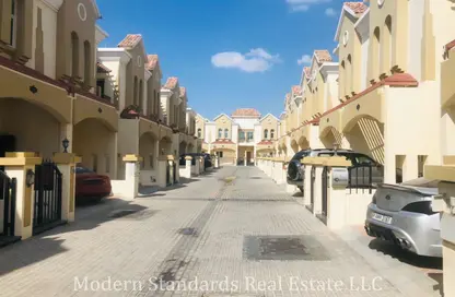 Villa - 3 Bedrooms - 2 Bathrooms for rent in Sahara Meadows 1 - Sahara Meadows - Dubai Industrial City - Dubai
