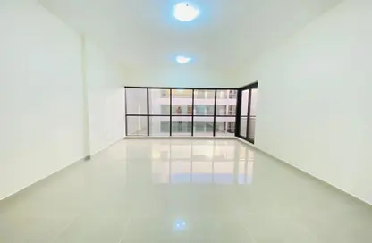 Apartment - 1 Bedroom - 1 Bathroom for rent in Golden Sands 9 - Mankhool - Bur Dubai - Dubai