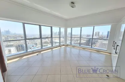 Apartment - 4 Bedrooms - 5 Bathrooms for rent in Al Hamriya Building - Bur Dubai - Dubai