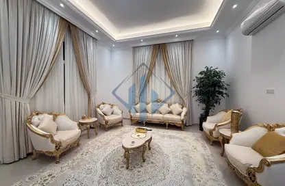 فيلا - 4 غرف نوم - 5 حمامات للايجار في الرفاع - رأس الخيمة