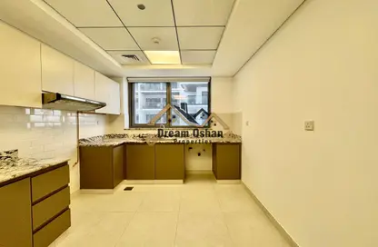 Apartment - 3 Bedrooms - 5 Bathrooms for rent in Al Waleed Garden - Al Jaddaf - Dubai