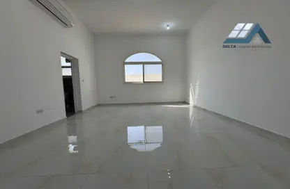 شقة - 2 غرف نوم - 2 حمامات للايجار في مدينة الرياض - أبوظبي