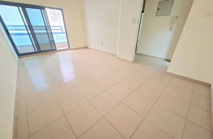 Apartment - 1 Bedroom - 1 Bathroom for rent in Al Mamzar - Al Mamzar - Sharjah - Sharjah