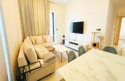 Living / Dining Room image for: Apartment - 2 Bedrooms - 2 Bathrooms for rent in Binghatti Rose - Jumeirah Village Circle - Dubai, Image 1 Living / Dining Room image for: Apartment - 2 Bedrooms - 2 Bathrooms for rent in Binghatti Rose - Jumeirah Village Circle - Dubai, Image 1