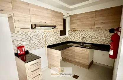 Apartment - 1 Bathroom for rent in Spanish Andalusian - Canal Residence - Dubai Sports City - Dubai