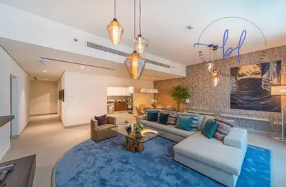 Living Room image for: Apartment - 2 Bedrooms - 3 Bathrooms for sale in Marina Arcade Tower - Dubai Marina - Dubai, Image 1