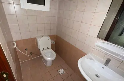 Apartment - 2 Bedrooms - 2 Bathrooms for rent in Al Majaz 2 - Al Majaz - Sharjah