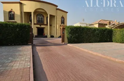 Villa - 5 Bedrooms - 6 Bathrooms for rent in Al Barsha 2 Villas - Al Barsha 2 - Al Barsha - Dubai