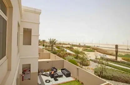 تاون هاوس - 3 غرف نوم - 4 حمامات للبيع في قرية الخليج - الغدير - أبوظبي