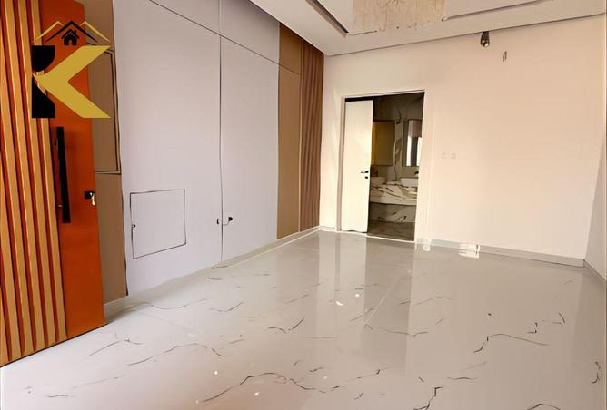 15198599 - Property Image 2