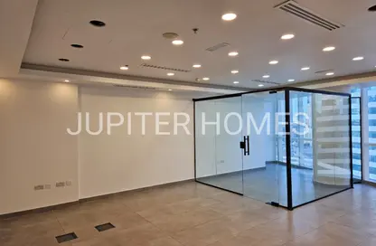 مكتب - استوديو للايجار في B2B  برج - الخليج التجاري - دبي