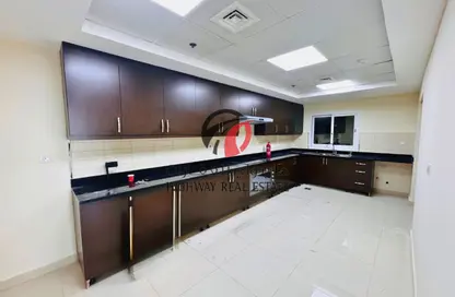 Apartment - 3 Bedrooms - 4 Bathrooms for rent in Duja Tower - Sheikh Zayed Road - Dubai