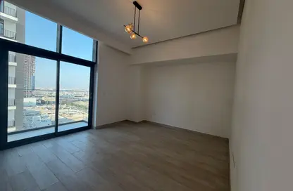 شقة - غرفة نوم - 2 حمامات للايجار في ذا ايست كريست - ديستريكت 17 - قرية جميرا الدائرية - دبي