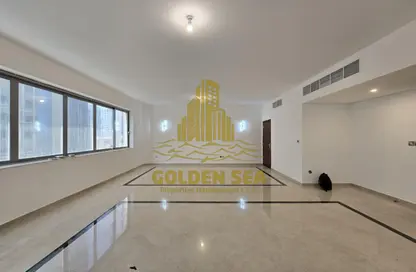 Apartment - 4 Bedrooms - 5 Bathrooms for rent in Khalifa Street - Abu Dhabi