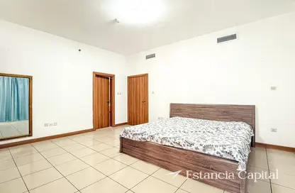 Apartment - 1 Bedroom - 2 Bathrooms for sale in Sulafa Tower - Dubai Marina - Dubai