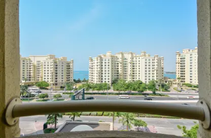 Apartment - 2 Bedrooms - 3 Bathrooms for sale in Al Basri - Shoreline Apartments - Palm Jumeirah - Dubai