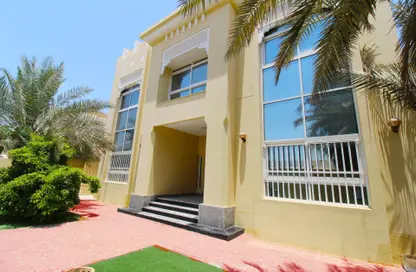 فيلا - 4 غرف نوم - 5 حمامات للايجار في فلل الجميرا 2 - جميرا 2 - جميرا - دبي