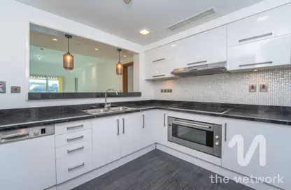 Apartment - 2 Bedrooms - 4 Bathrooms for rent in Marina Residences 4 - Marina Residences - Palm Jumeirah - Dubai
