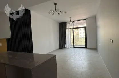 شقة - غرفة نوم - 2 حمامات للايجار في ذا في تاور - مجمع دبي ريزيدنس - دبي