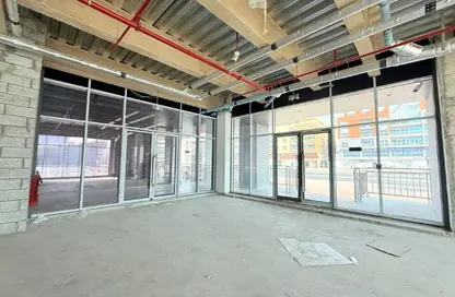 Shop - Studio for rent in Al Hamriya Building - Bur Dubai - Dubai