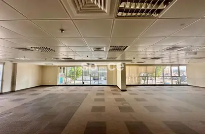 عمارة بالكامل - استوديو - 3 حمامات للايجار في الزهية - أبوظبي