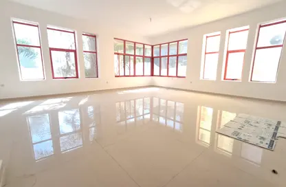 Villa - 3 Bedrooms - 3 Bathrooms for rent in Airport Road - Abu Dhabi