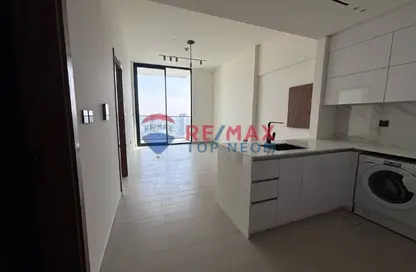 شقة - غرفة نوم - 2 حمامات للبيع في بنغاطي هاوس - قرية الجميرا سركل - دبي