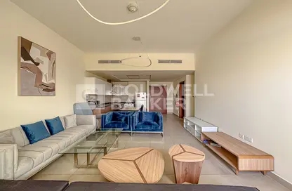 شقة - 2 غرف نوم - 3 حمامات للايجار في عزيزي فاريشتا - الفرجان - دبي