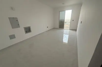 Apartment - 3 Bedrooms - 2 Bathrooms for rent in Al Jurf 2 - Al Jurf - Ajman Downtown - Ajman Apartment - 3 Bedrooms - 2 Bathrooms for rent in Al Jurf 2 - Al Jurf - Ajman Downtown - Ajman