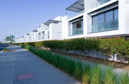 تاون هاوس - 4 غرف نوم - 6 حمامات للبيع في جزيرة الشمس - مدينة أجمل مكان - مدينة الواجهة المائية لإمارة الشارقة - الشارقة