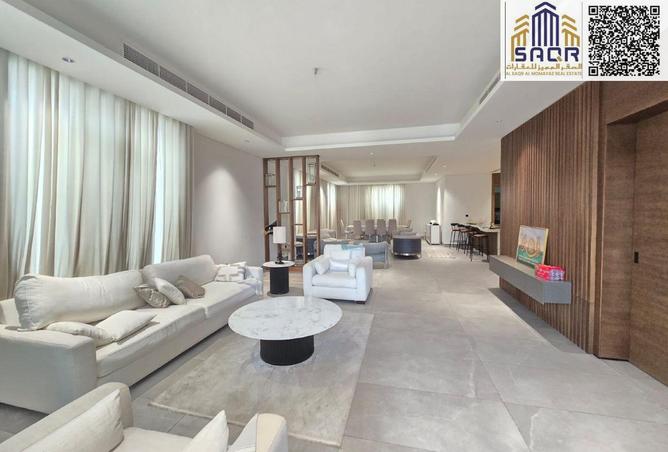 15073701 - Property Image 2