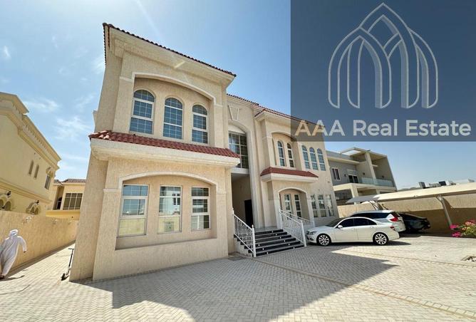 FURNISHED VILLA|STUNNING MODERN STYLE|SERVICEBLOCE