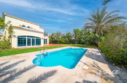 فيلا - 4 غرف نوم - 3 حمامات للايجار في التراث - جميرا بارك - دبي