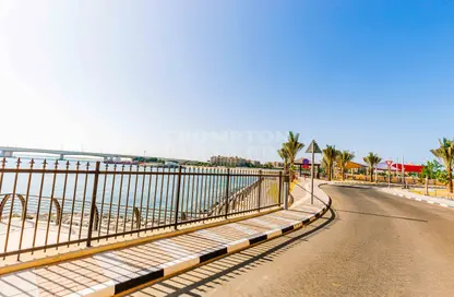 شقة - غرفة نوم - 2 حمامات للايجار في شور - مساكن اللؤلؤة في السعديات - جزيرة السعديات - أبوظبي