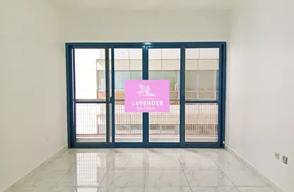 Apartment - 2 Bedrooms - 2 Bathrooms for rent in Tourist Club Area - Abu Dhabi
