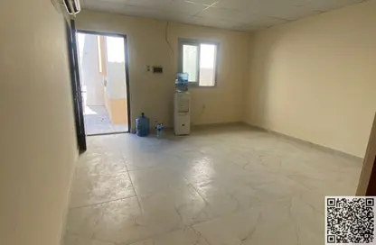 Apartment - Studio - 1 Bathroom for rent in Al Mowaihat 3 - Al Mowaihat - Ajman