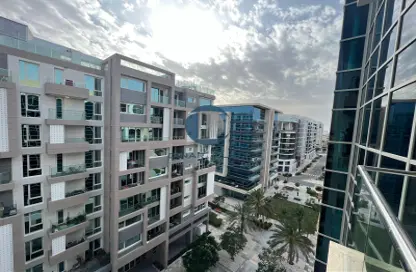Apartment - 1 Bathroom for rent in P2096 - Al Zeina - Al Raha Beach - Abu Dhabi