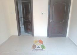 Apartment - 2 bedrooms - 3 bathrooms for rent in Madinat Zayed - Abu Dhabi